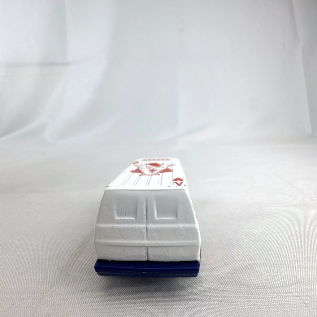 Hot Wheels 1:64 scale Super Van diecast vehicle featuring white King of Hearts playing card graphics