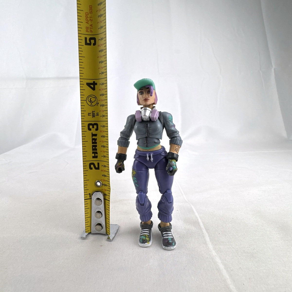 Jazwares Fortnite Teknique 4-inch fully jointed action figure featuring paint splatter detail