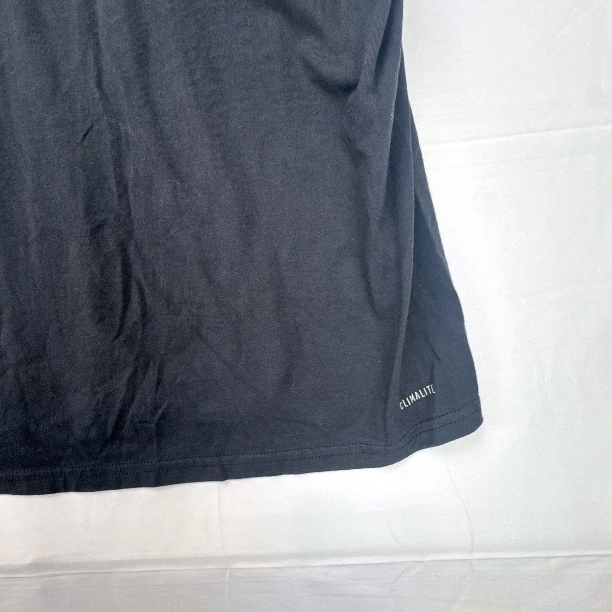 Black adidas Mexico National Soccer Team graphic t-shirt in men's size XL