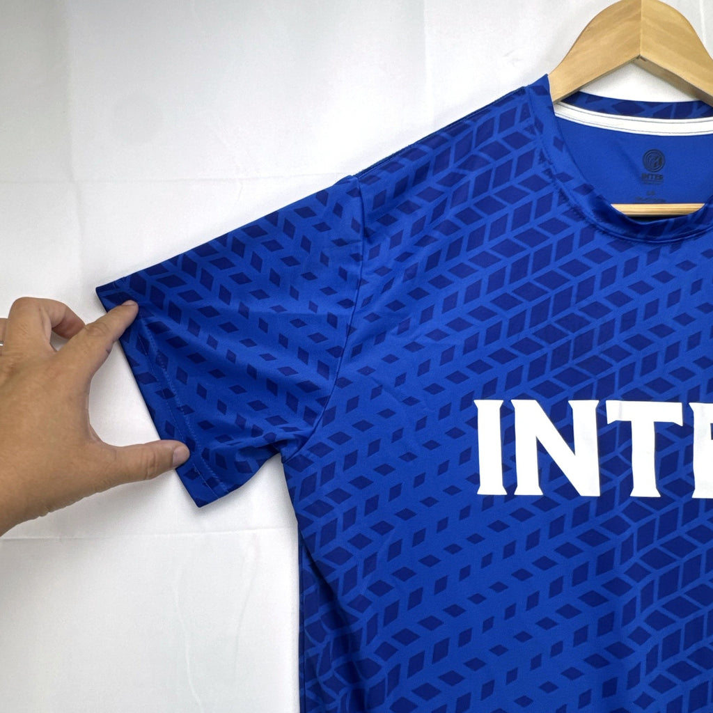 Inter Milan official blue short-sleeve soccer jersey for men, size large with team crest
