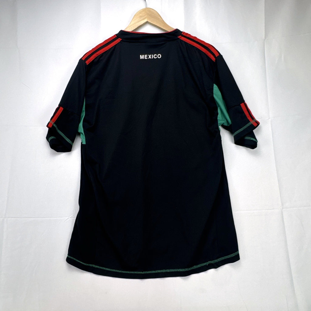 Lada Mexico national team soccer jersey in black and green, men's size large.