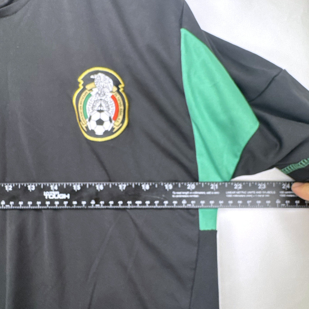 Lada Mexico national team soccer jersey in black and green, men's size large.