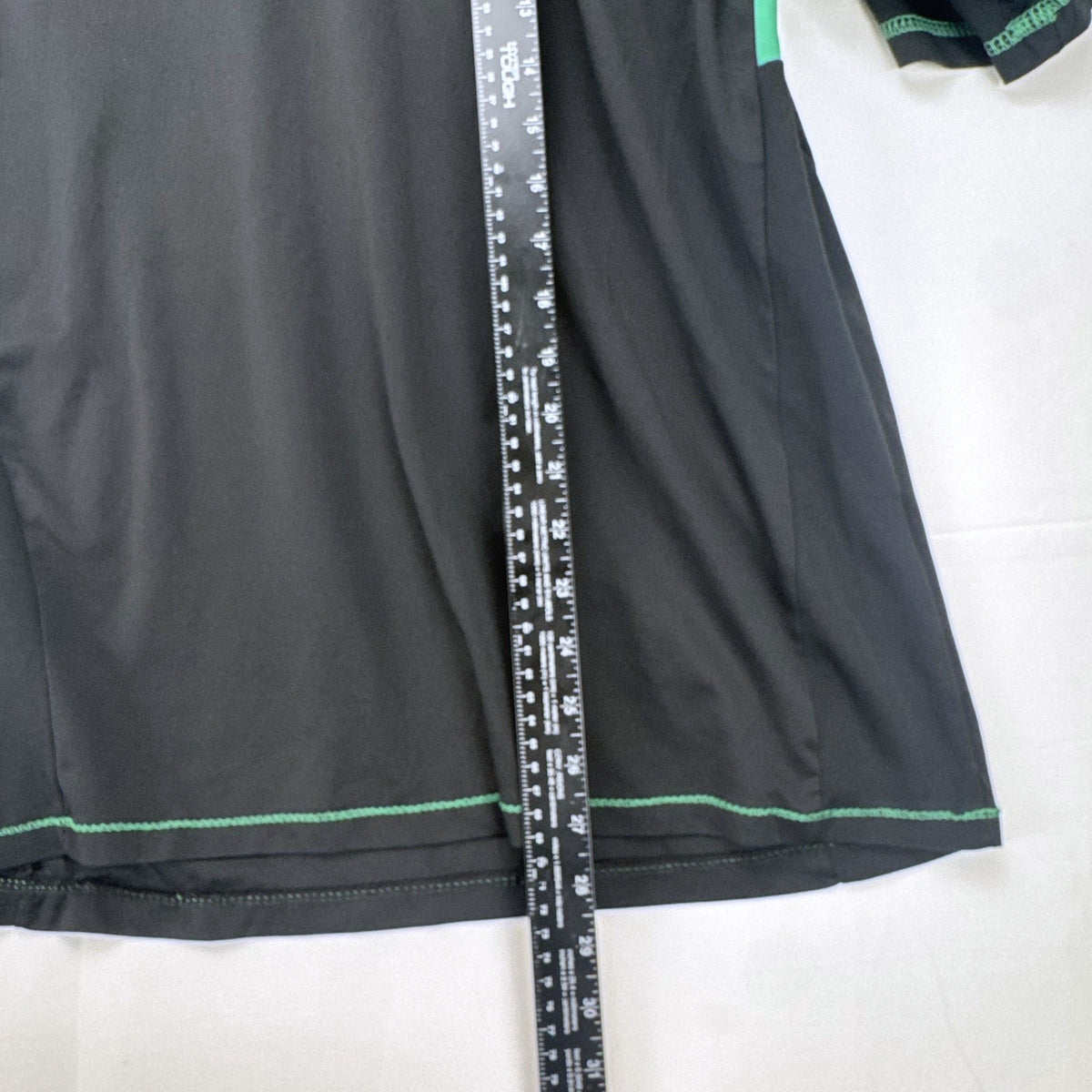 Lada Mexico national team soccer jersey in black and green, men's size large.