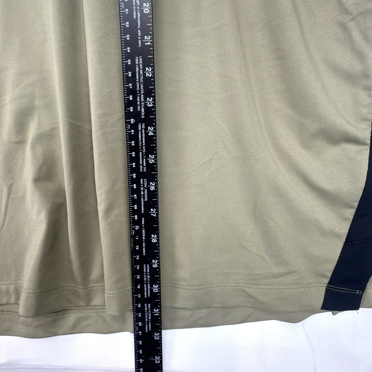 Men's adidas AEROREADY olive green training t-shirt with black side panels, size XL.