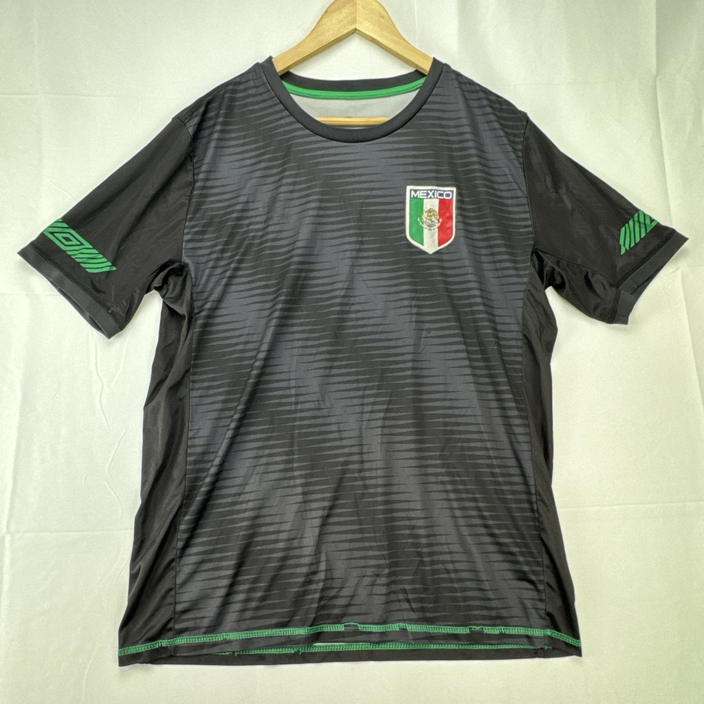 Umbro Mexico men's soccer training jersey in black with green trim, size large