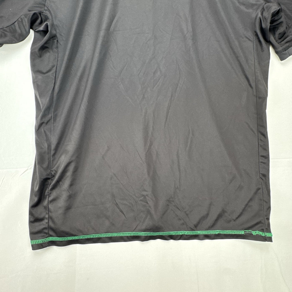 Umbro Mexico men's soccer training jersey in black with green trim, size large