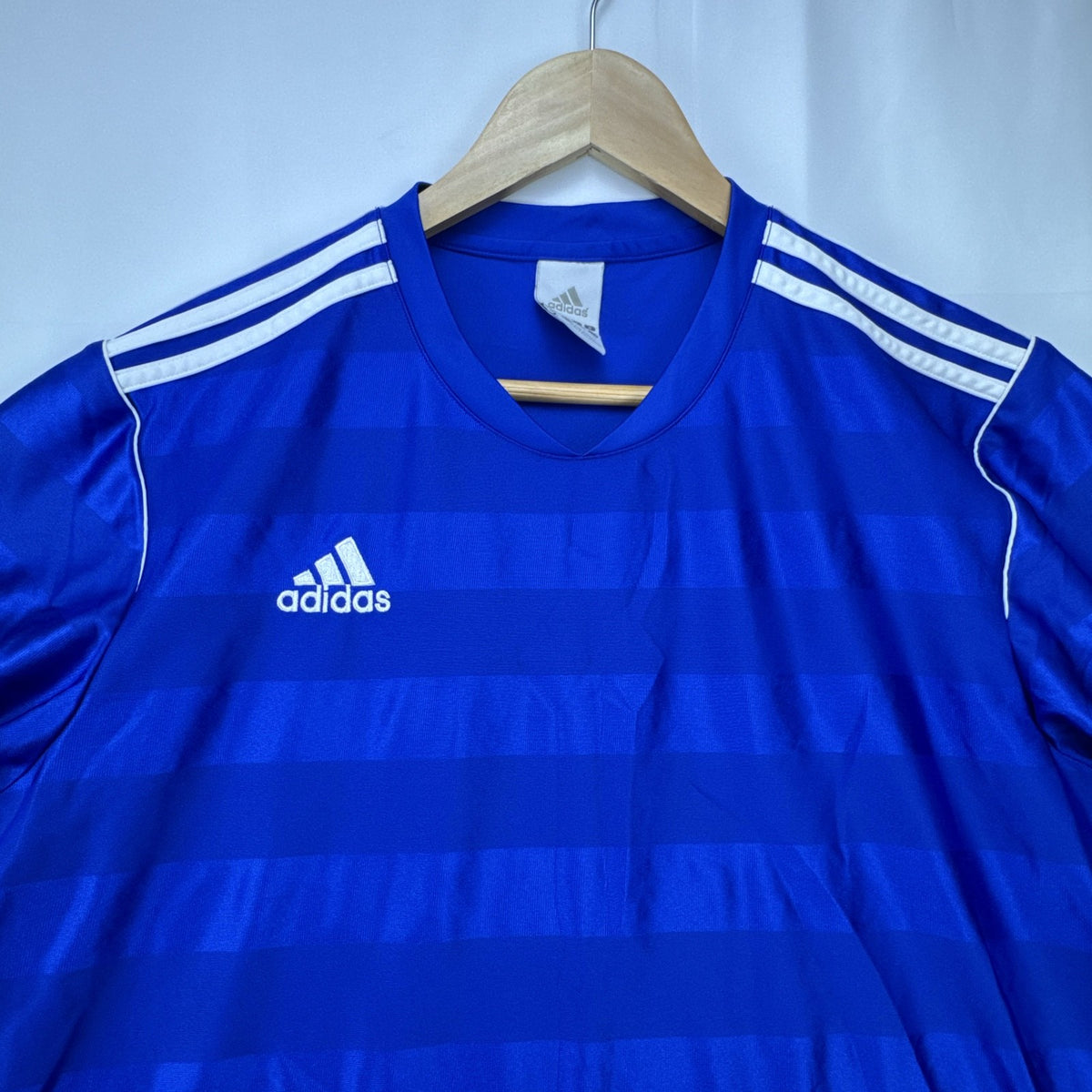 adidas men's Climalite soccer jersey in royal blue with white shoulder stripes, size large