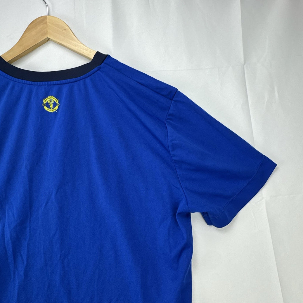 Men's Manchester United royal blue short-sleeve V-neck soccer training jersey in size XL.
