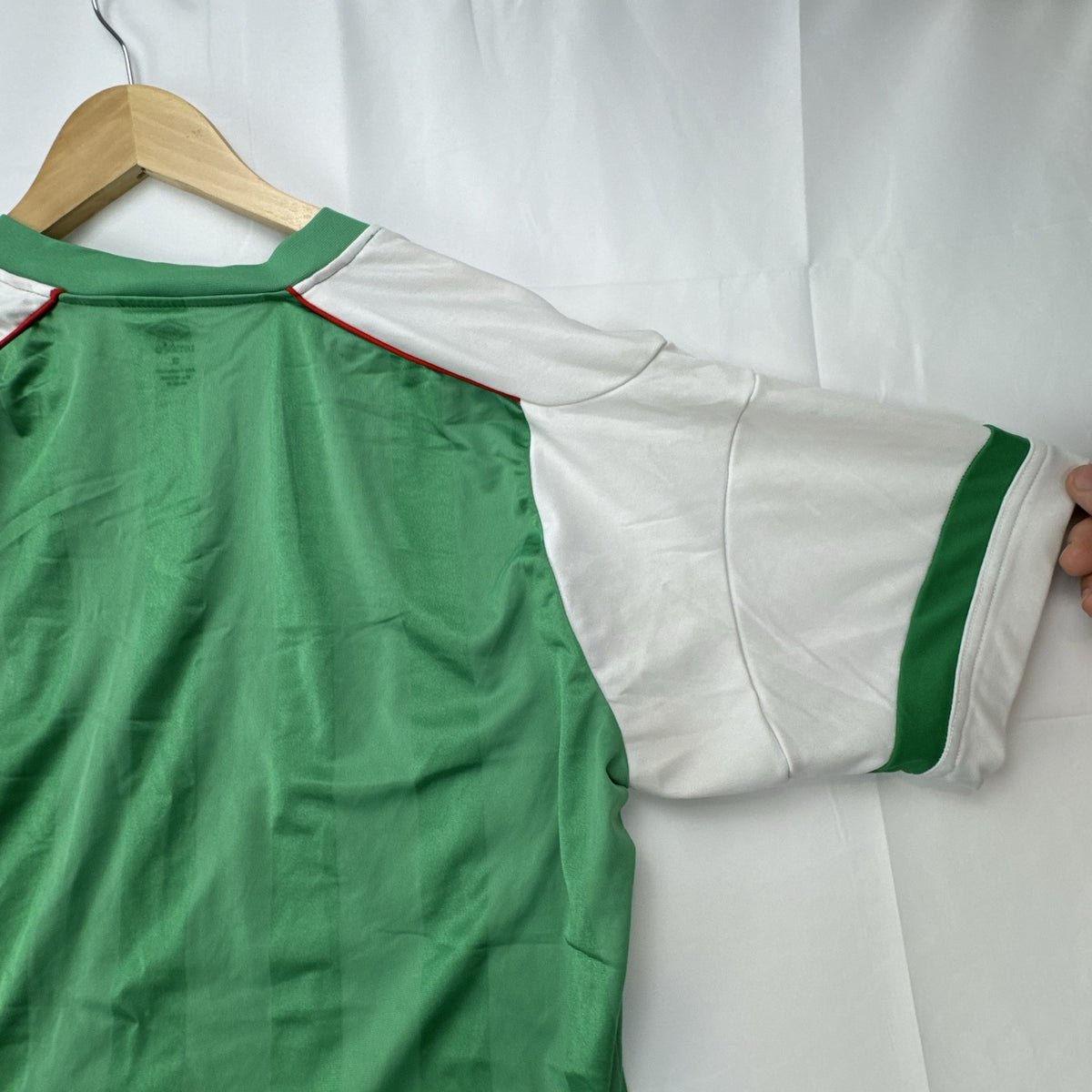 Umbro Mexico national team green striped soccer jersey for men in size XL