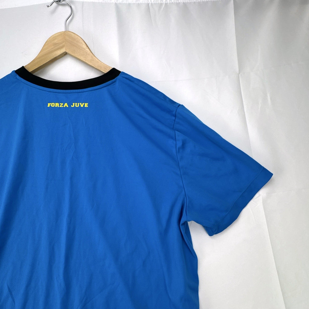 Juventus FC blue short-sleeve soccer jersey in men's XL with V-neck collar and Forza Juve back graphic