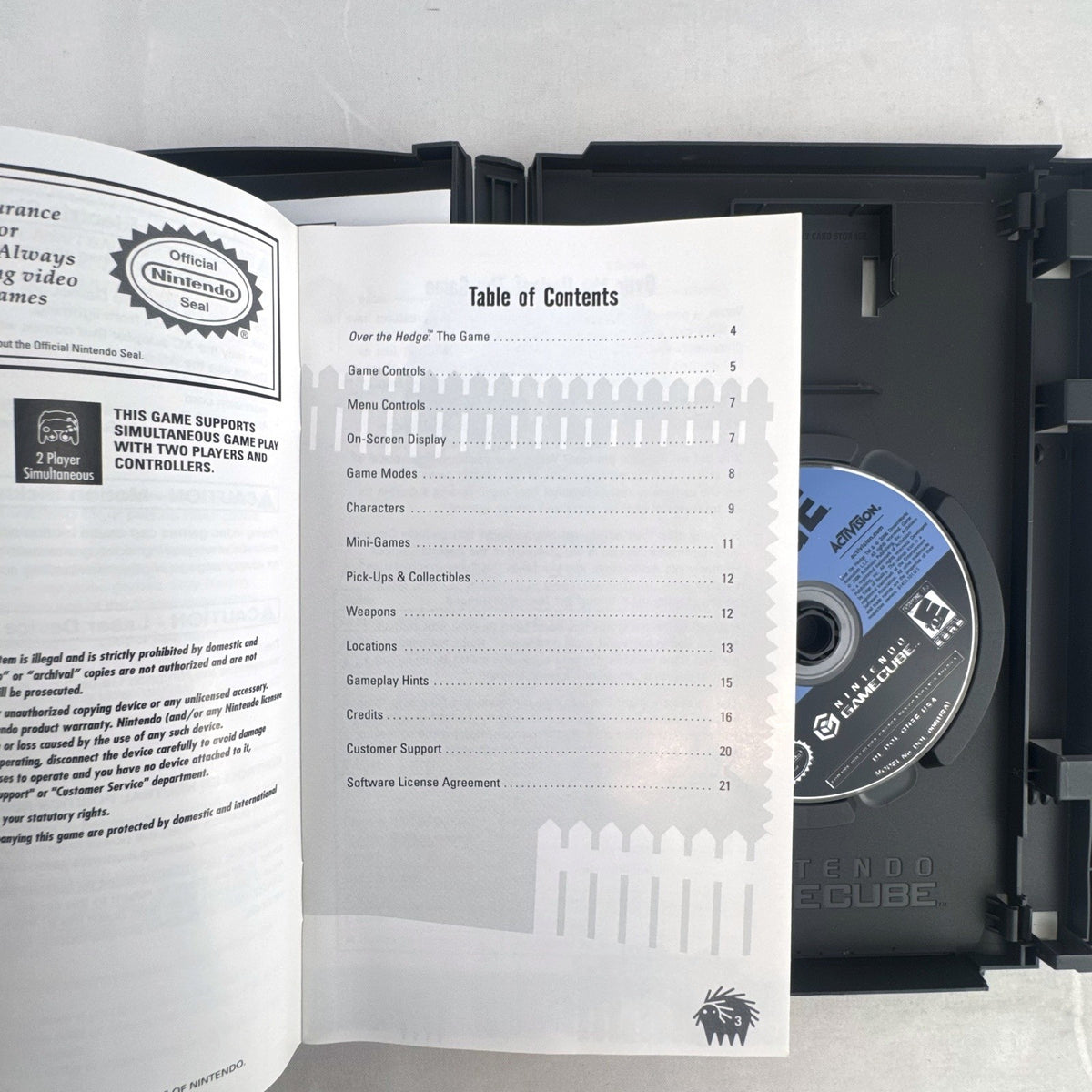 Over the Hedge Nintendo GameCube game disc and original case by Activision