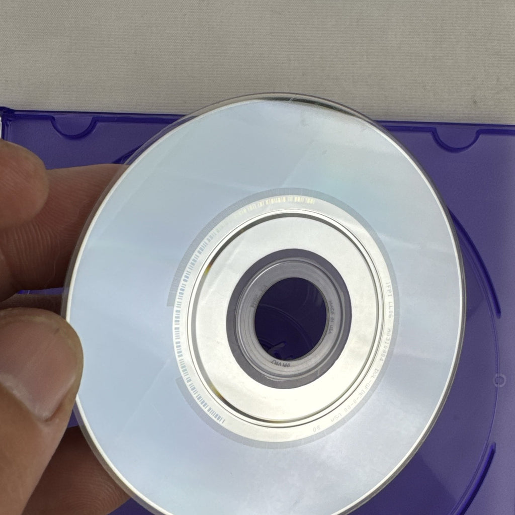 Freedom Fighters video game disc for Nintendo GameCube by EA Games in very good condition.