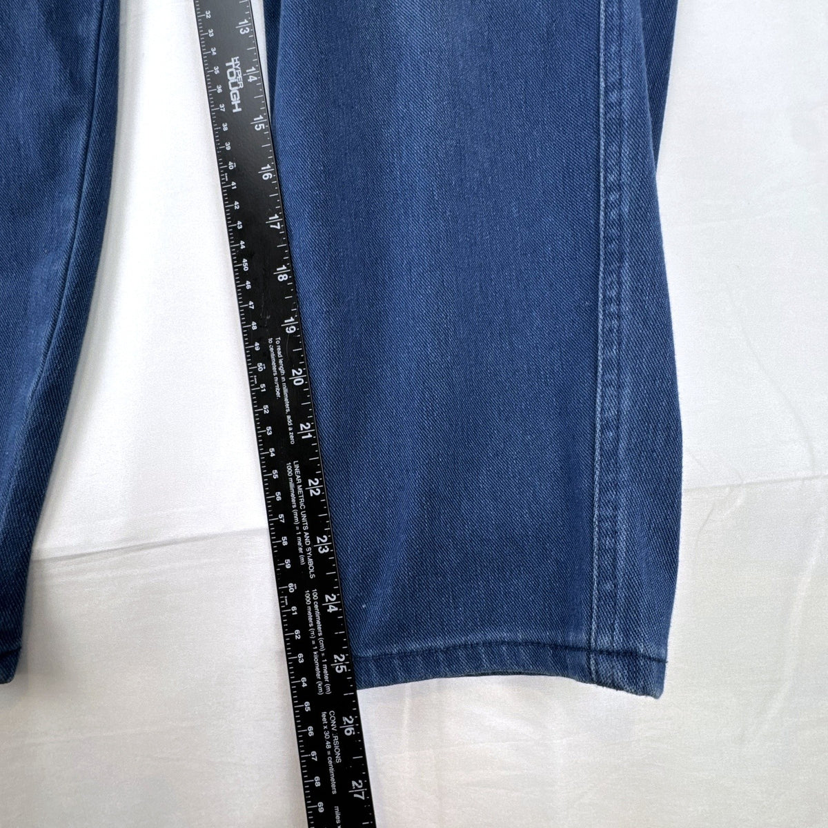 Unbranded women's plus size 3XL stretch denim pull-on jeggings in medium blue wash with elastic waist