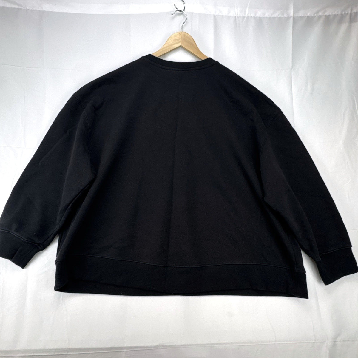 Women's plus size 3X Athletic Works black crewneck fleece sweatshirt with SEKI graphic print.
