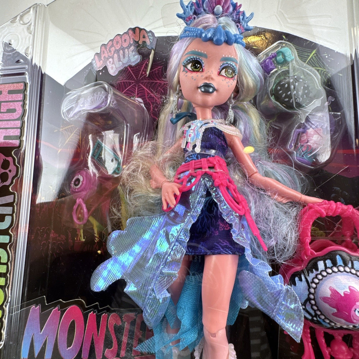 Mattel Monster High Monster Fest Lagoona Blue 11-inch doll in unopened original box packaging