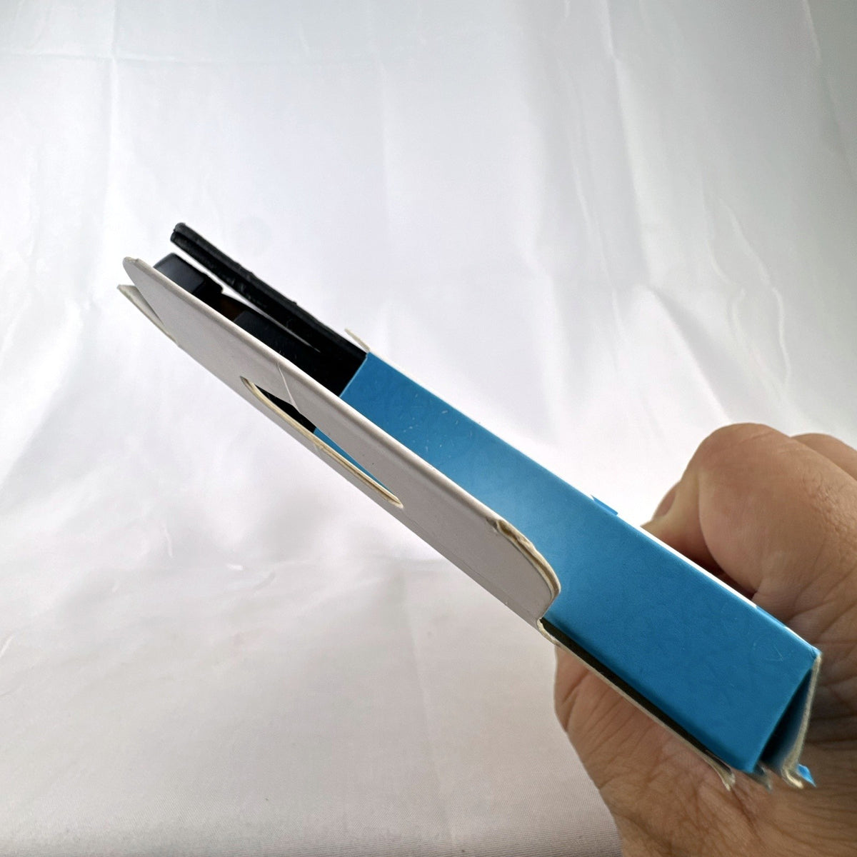 Black Speck FitFolio protective folding stand case for Verizon Ellipsis 7 tablet.