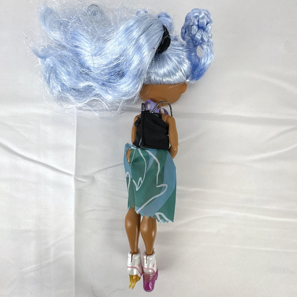 MGA Entertainment LOL Surprise OMG Skatepark Q.T. 10-inch fashion doll with blue space buns and roller skates