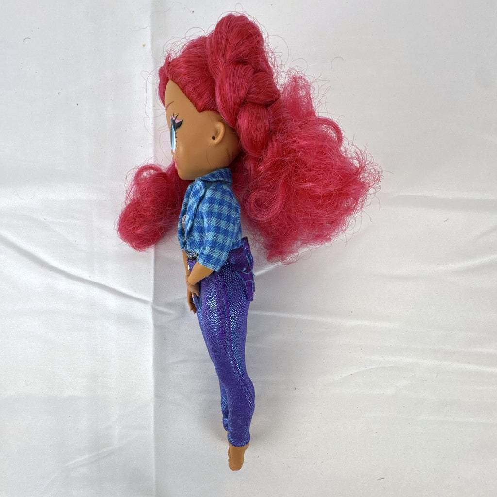 MGA L.O.L. Surprise! O.M.G. Downtown B.B. 10-inch doll with pink curly hair in blue plaid jacket and purple pants