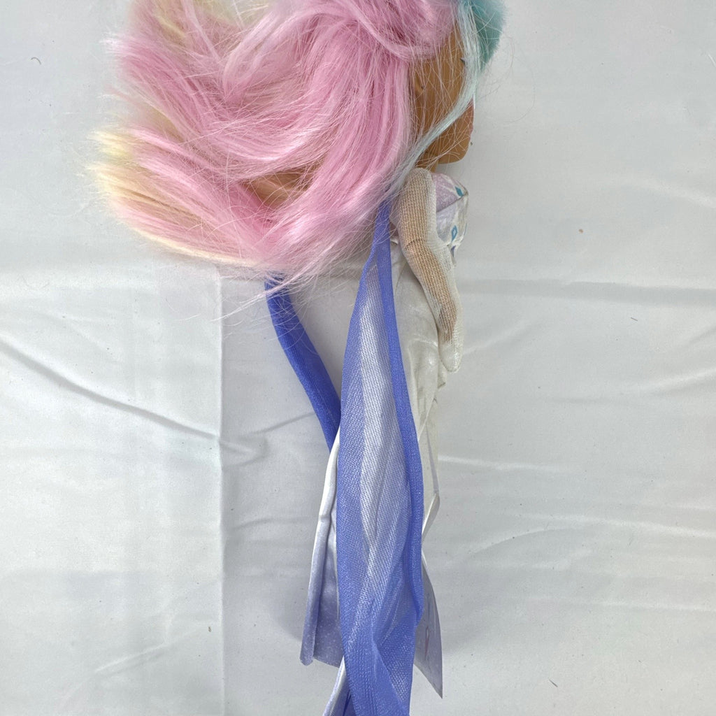 MGA Entertainment LOL Surprise OMG Candylicious doll wearing a Disney Frozen Elsa gown