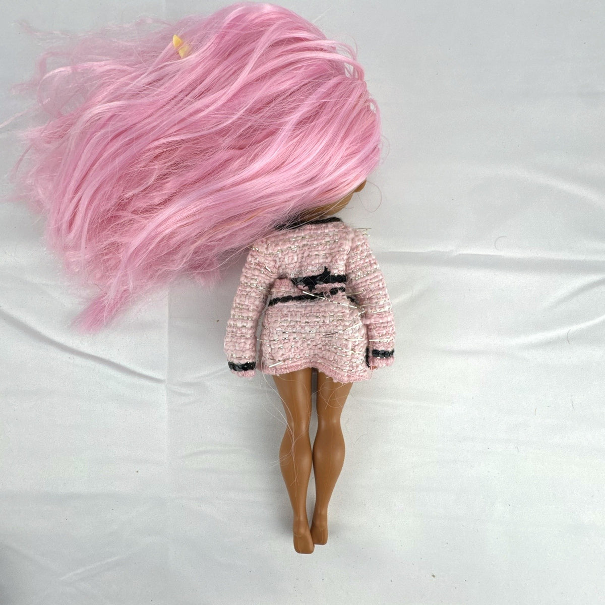 MGA L.O.L. Surprise Tweens Fancy Gurl doll in pink and black tweed outfit