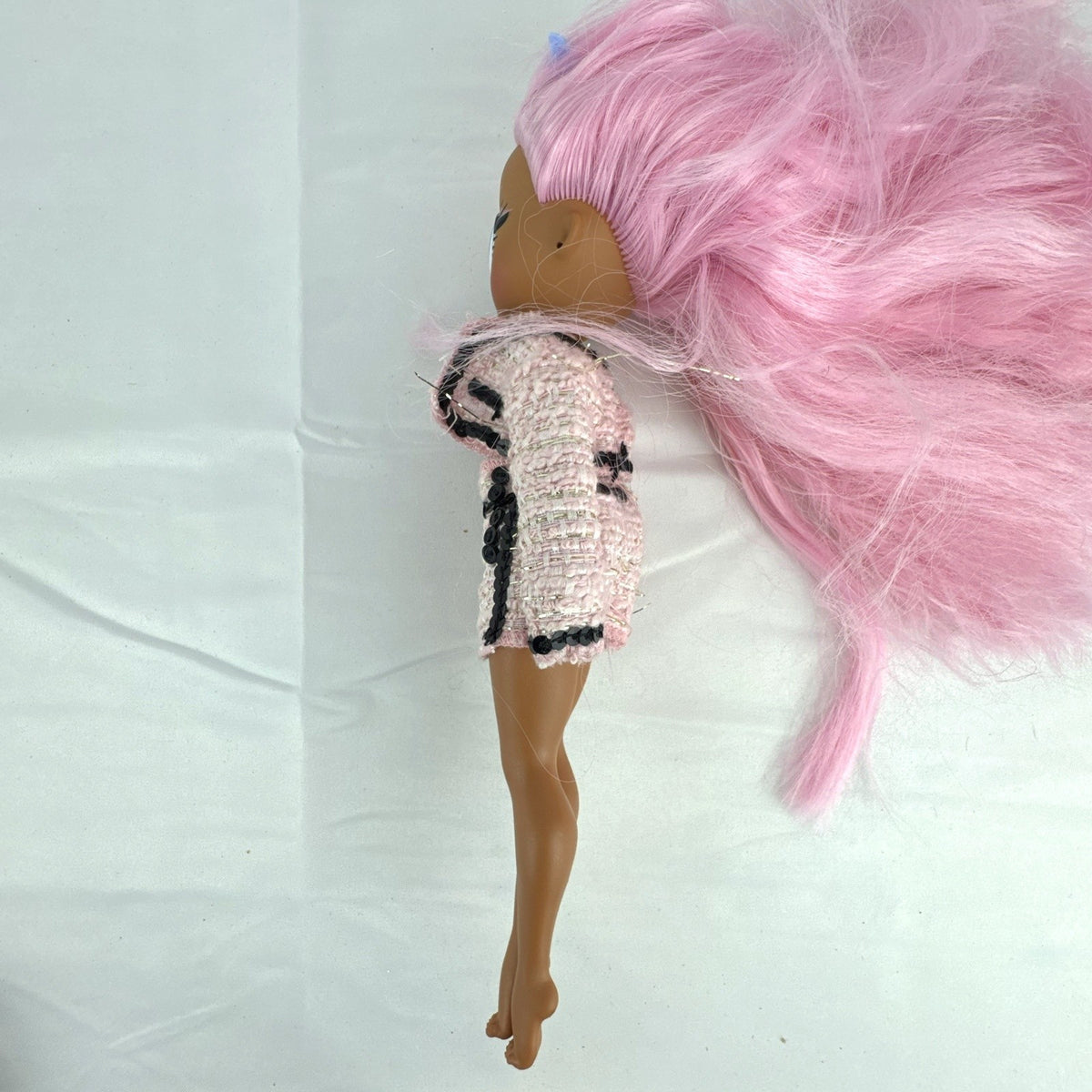 MGA L.O.L. Surprise Tweens Fancy Gurl doll in pink and black tweed outfit