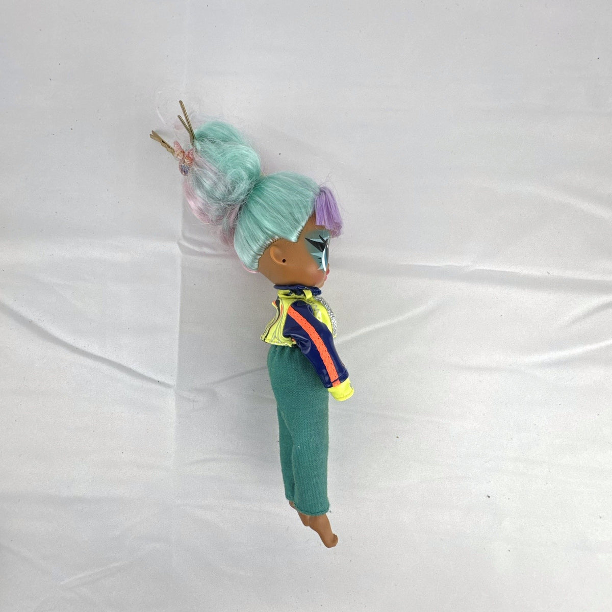MGA L.O.L. Surprise! OMG Tweens Lexi Gurl 7-inch fashion doll with pastel split-color hair