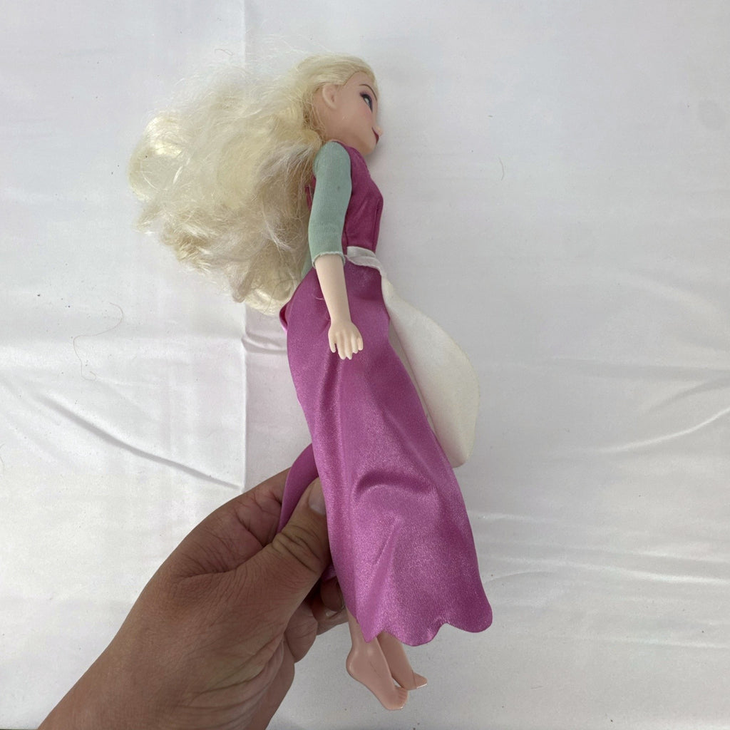 Disney Frozen 11-inch Elsa fashion doll wearing pink peasant dress with shimmering apron