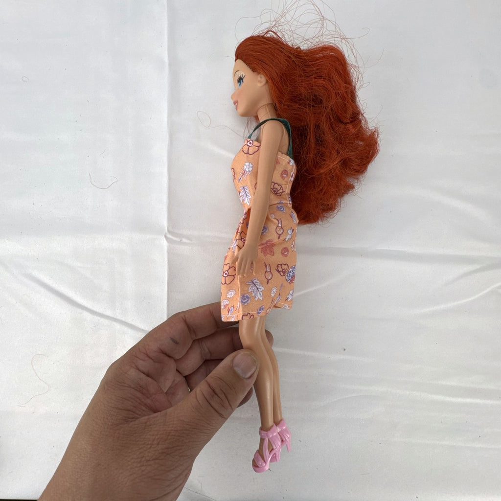 Mattel 2005 Disney Princess Ariel 11-inch fashion doll in peach floral dress with pink heels