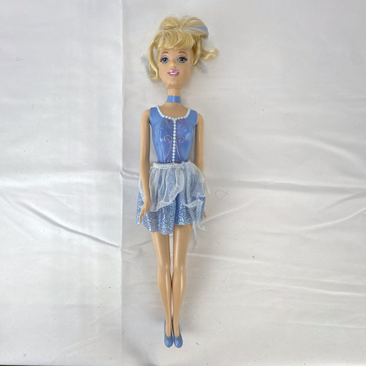 Mattel 2005 Disney Princess Cinderella ballerina fashion doll with molded blue bodice and glitter tutu