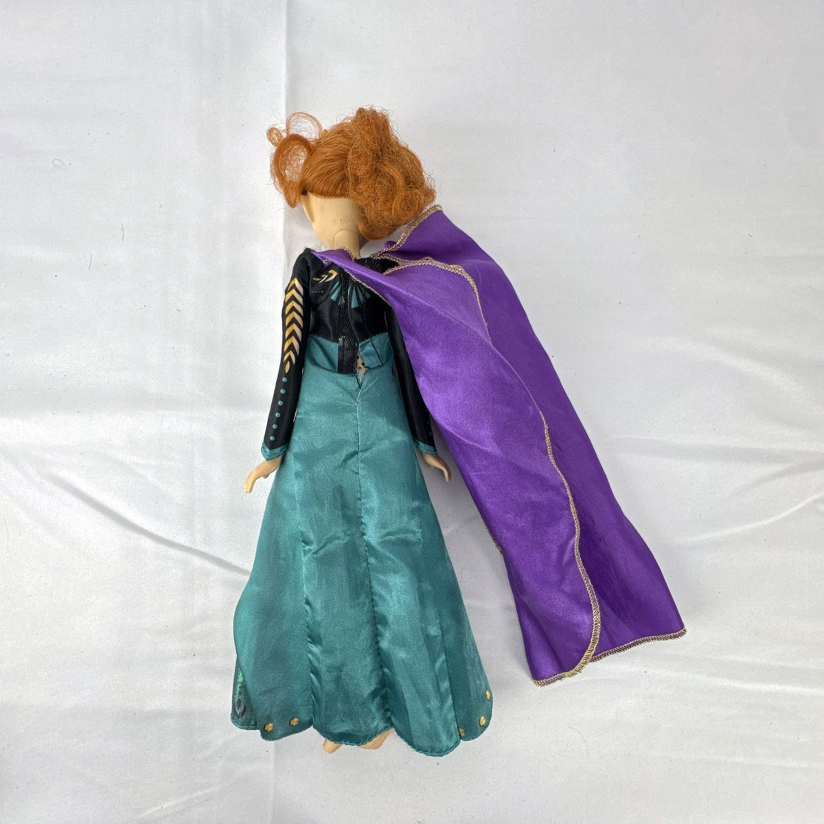Hasbro Disney Frozen 2 Queen Anna 11-inch fashion doll in coronation gown with purple cape