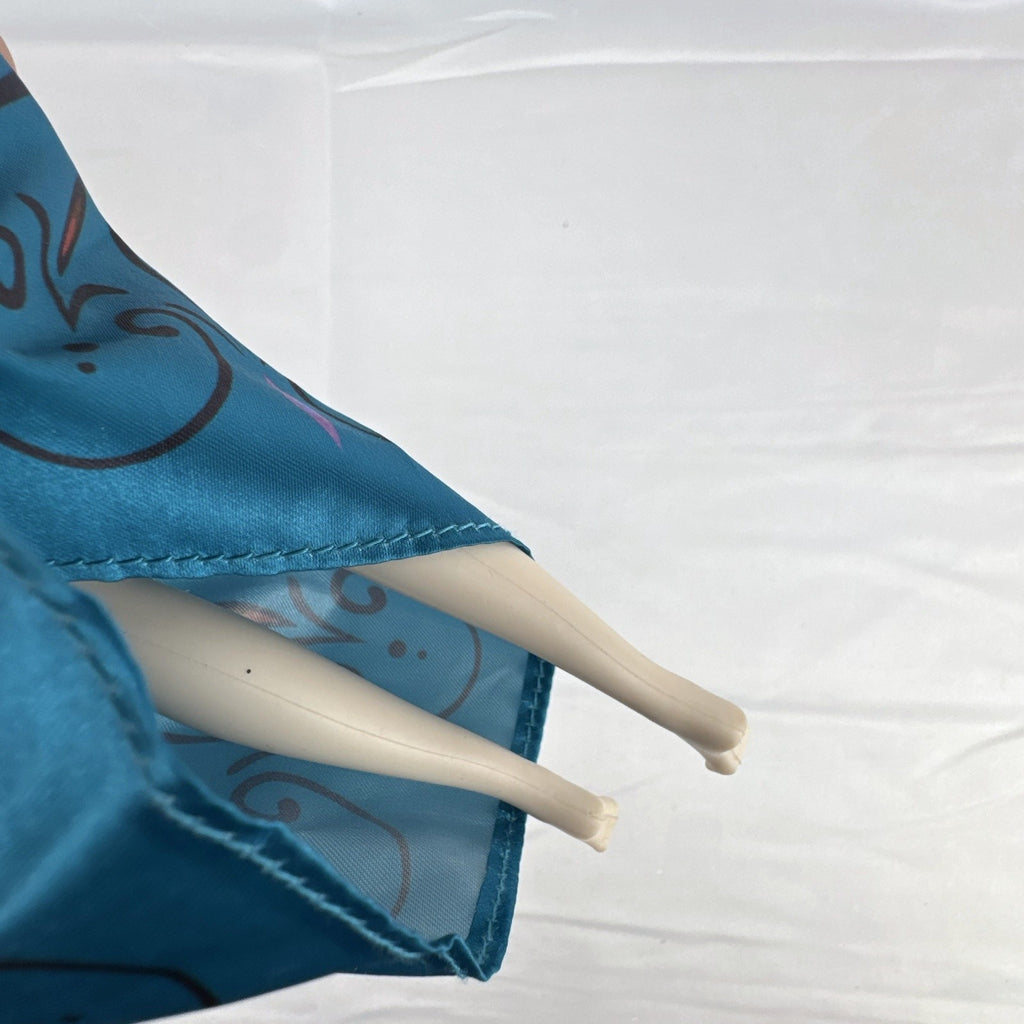 Disney Store 12-inch Elsa Classic Doll in green coronation gown with blonde hair