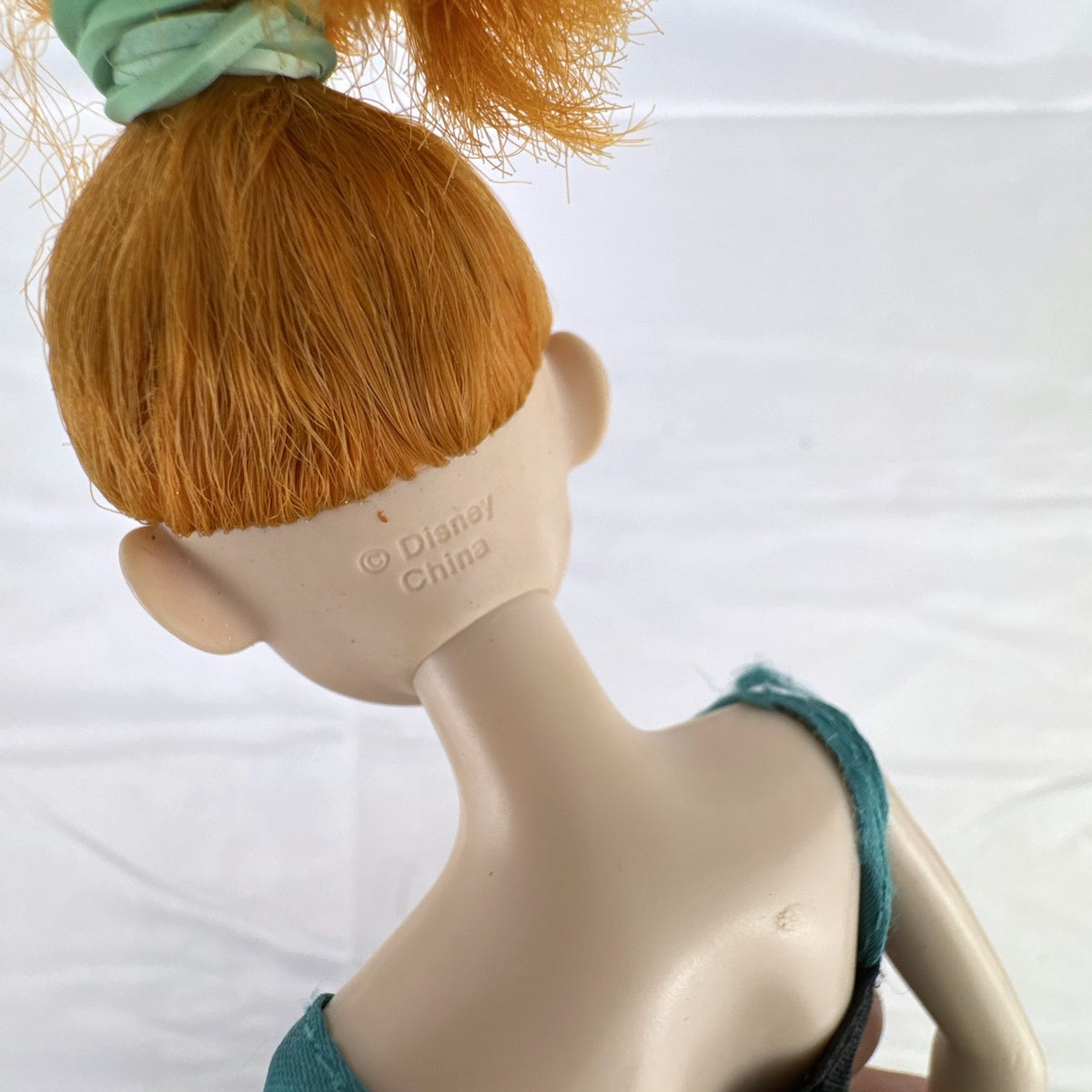 Disney Frozen Princess Anna 11-inch fashion doll in green coronation dress and black shoes