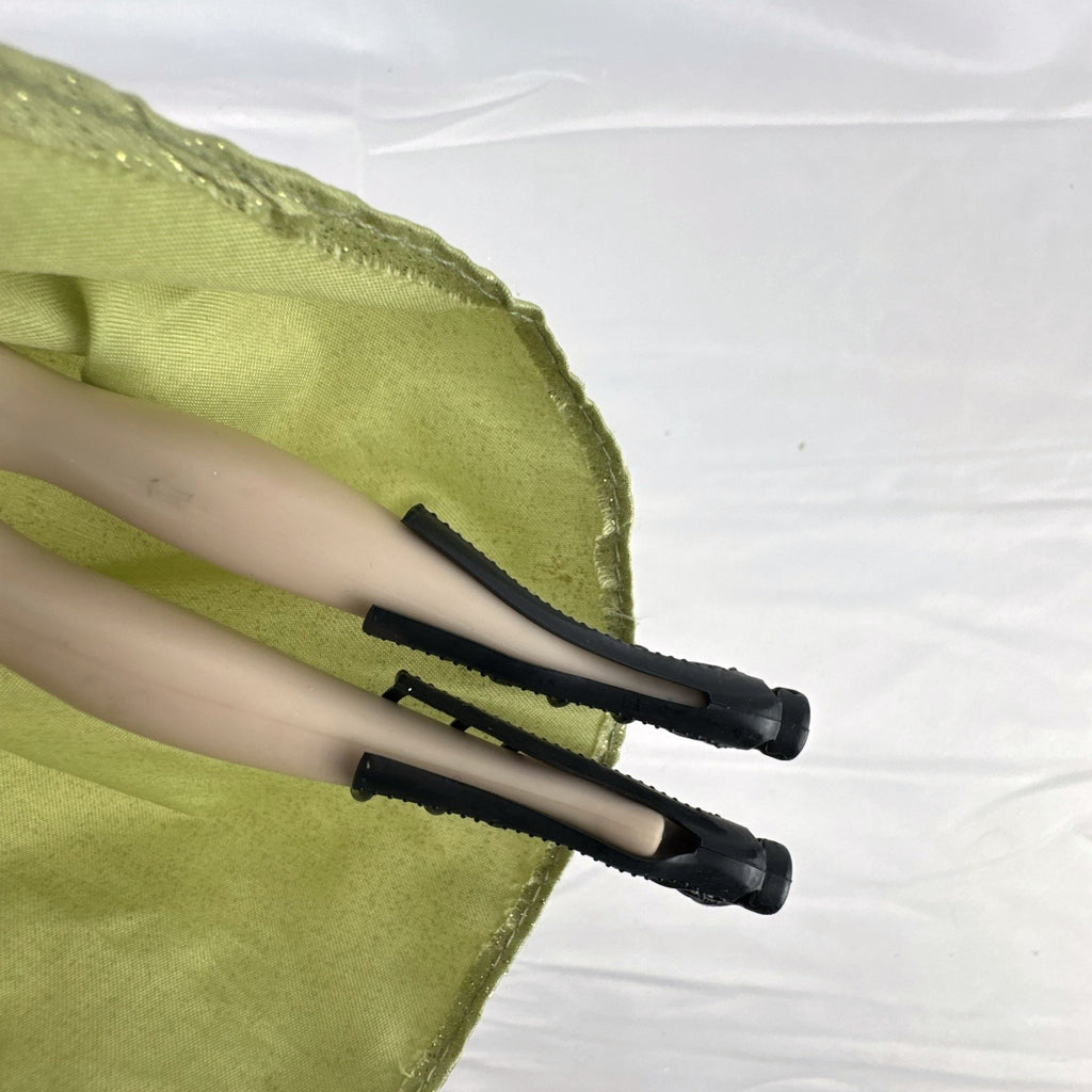 Disney Frozen Princess Anna 11-inch fashion doll in green coronation dress and black shoes