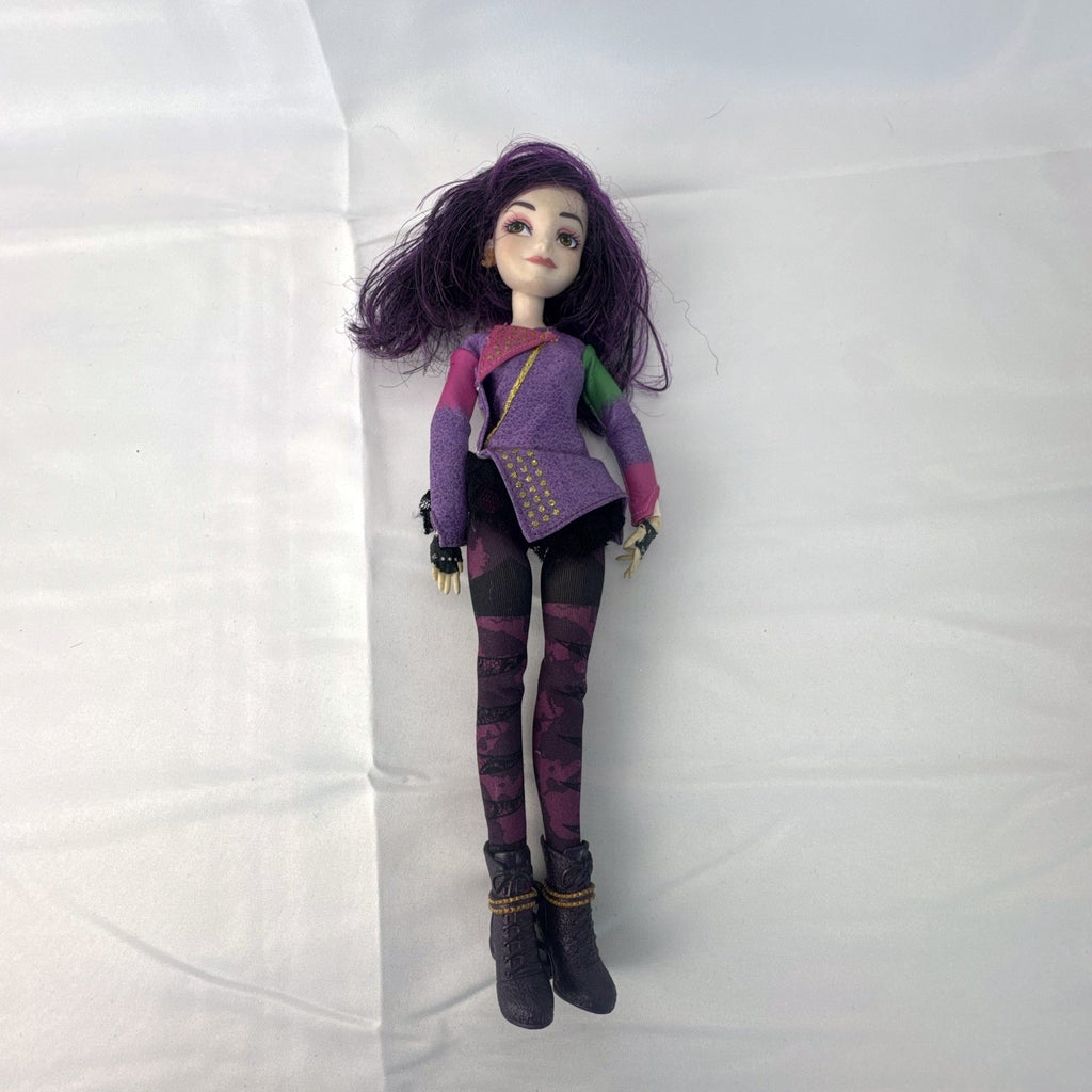 Hasbro Disney Descendants Mal 11-inch articulated doll with purple hair in Isle of the Lost outfit