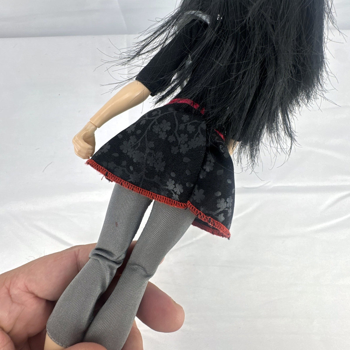 Mattel DC Super Hero Girls Katana 12-inch articulated doll in warrior outfit