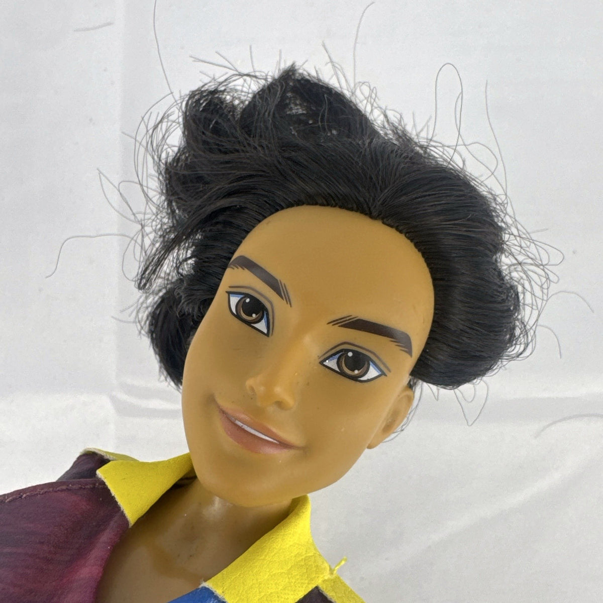 Hasbro Disney Descendants Jay 11-inch articulated fashion doll in Isle of the Lost cobra vest
