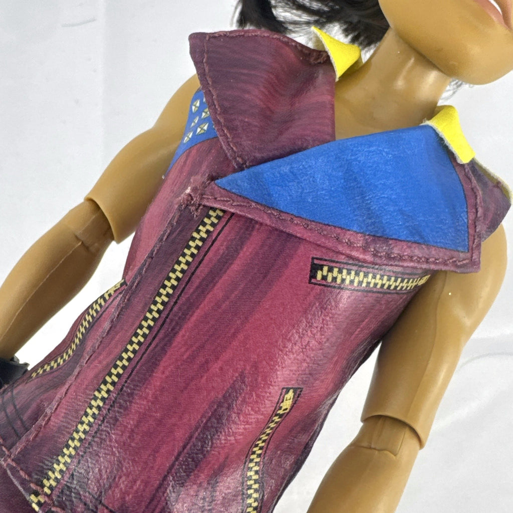 Hasbro Disney Descendants Jay 11-inch articulated fashion doll in Isle of the Lost cobra vest