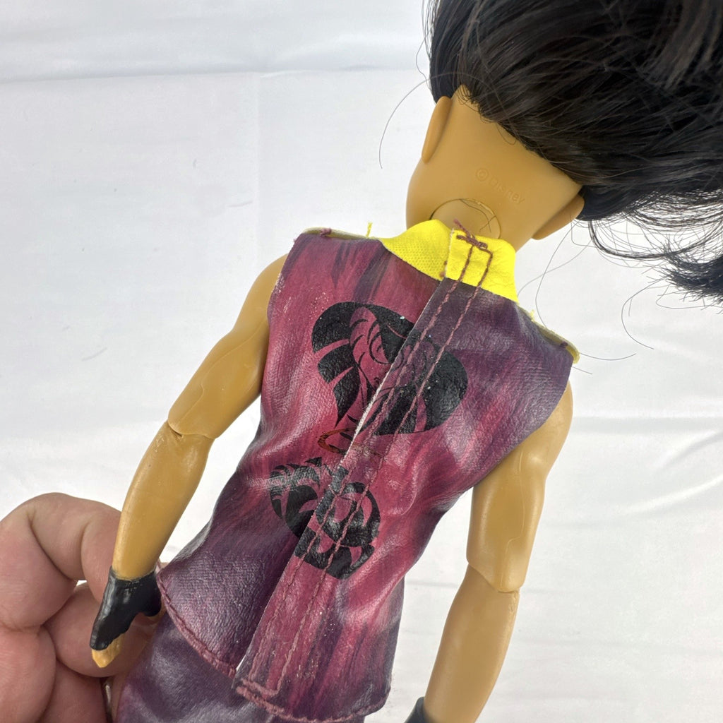 Hasbro Disney Descendants Jay 11-inch articulated fashion doll in Isle of the Lost cobra vest