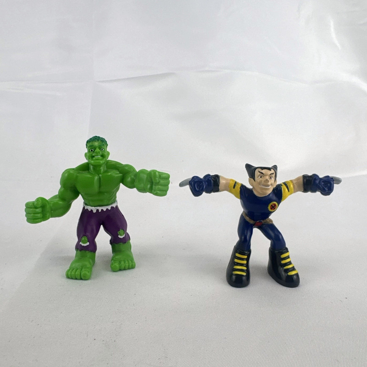 Bakery Crafts 2004 Marvel Hulk and Wolverine 3-inch plastic cake topper figures