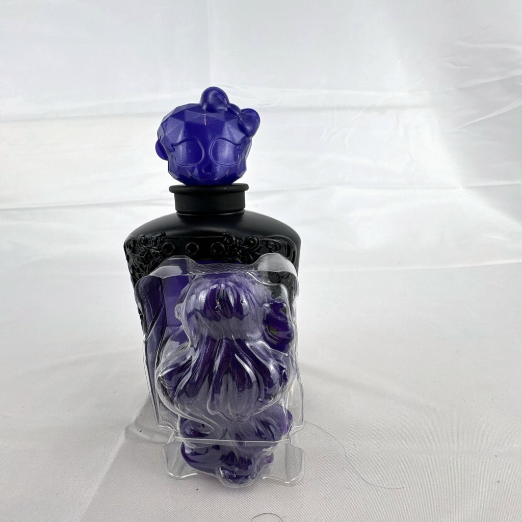 Mattel Monster High Potions Spectra Vondergeist mini figure inside black potion bottle display case