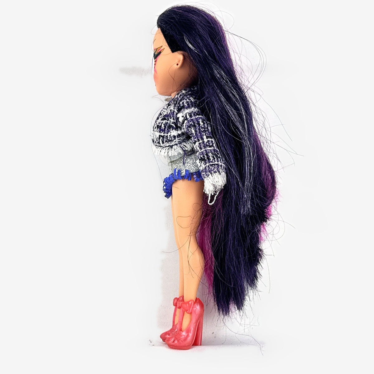 MGA L.O.L. Surprise! O.M.G. Alt Grrrl fashion doll with split pink and black hair, metallic bodysuit, and red heels