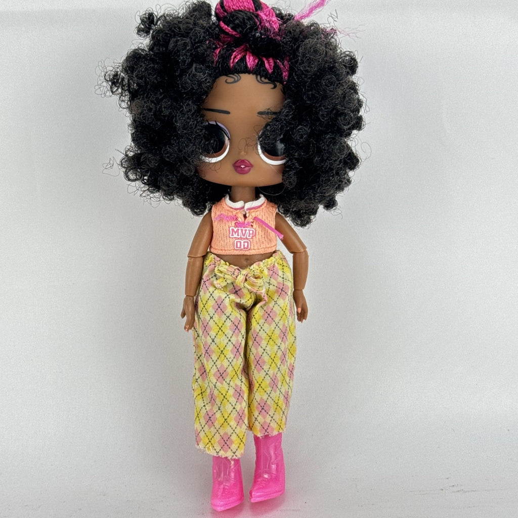 MGA Entertainment L.O.L. Surprise! Tweens Hoops Cutie 6-inch doll in argyle pants and pink boots with textured afro
