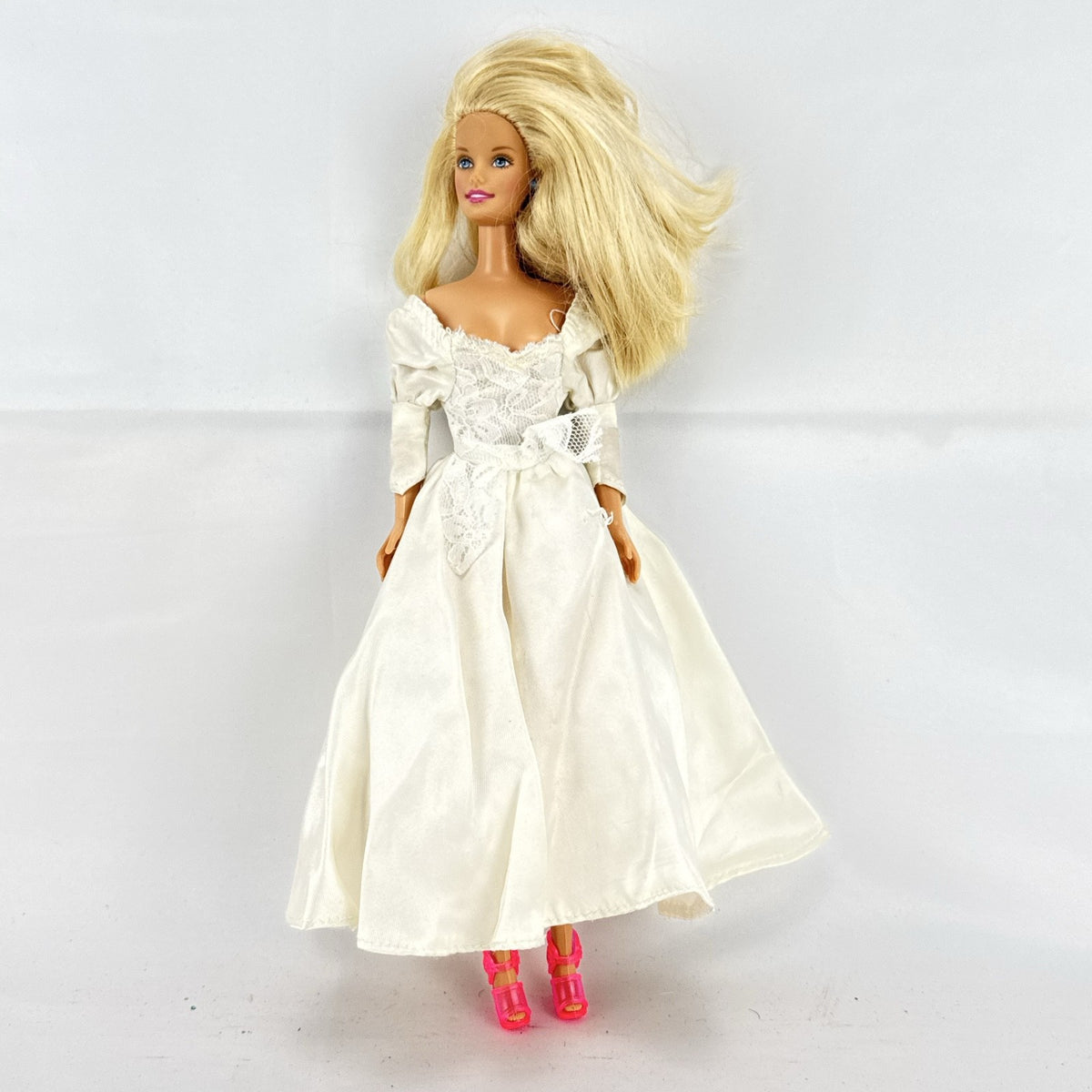 1998 Mattel Barbie doll in white satin and lace bridal wedding gown with blonde hair