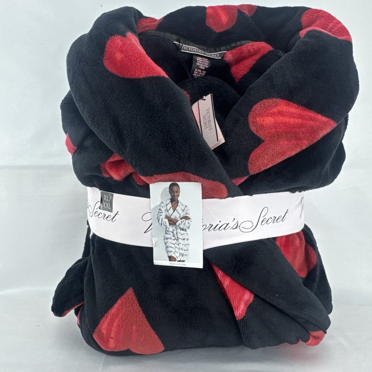 Victoria's Secret women's short plush fleece robe in black with red heart print, size XL/XXL