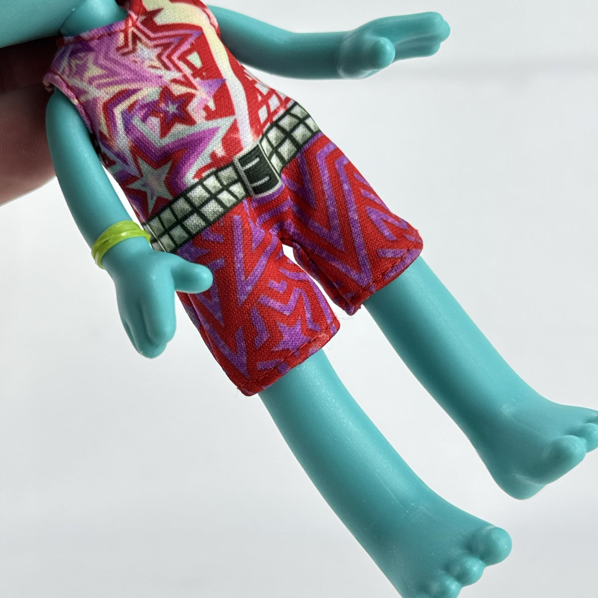 Mattel DreamWorks Trolls Band Together Floyd 8-inch articulated doll with upright pink hair and patterned outfit