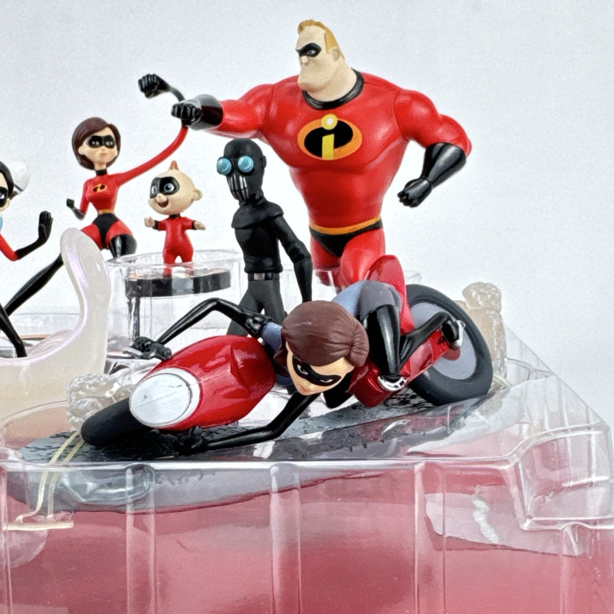Disney Store Pixar Incredibles 2 deluxe 10-piece PVC figurine playset in original packaging tray
