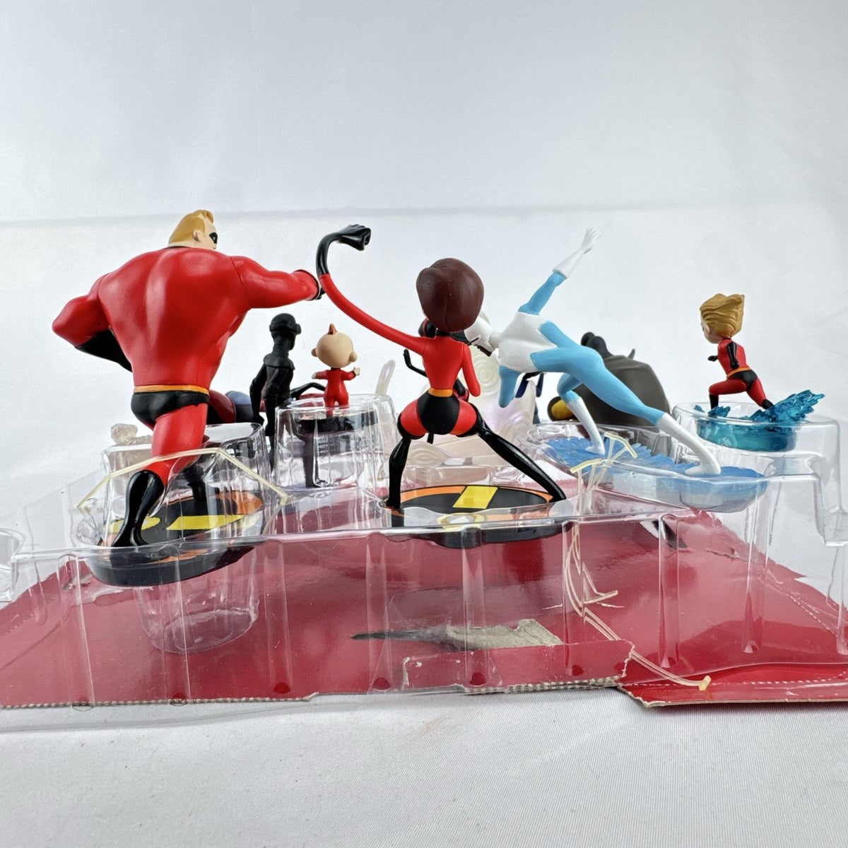 Disney Store Pixar Incredibles 2 deluxe 10-piece PVC figurine playset in original packaging tray