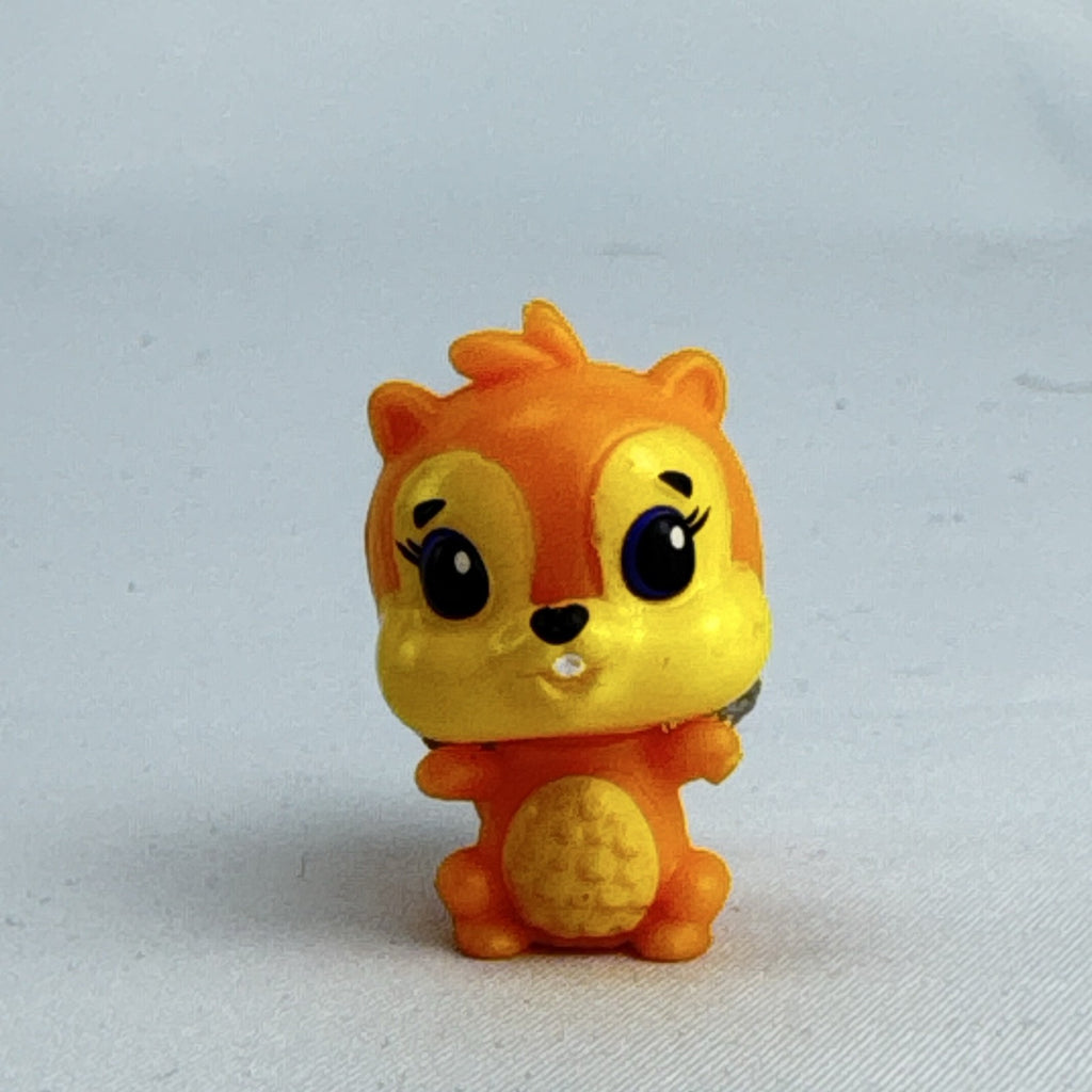 Spin Master Hatchimals CollEGGtibles orange squirrel mini figure with silver glitter wings