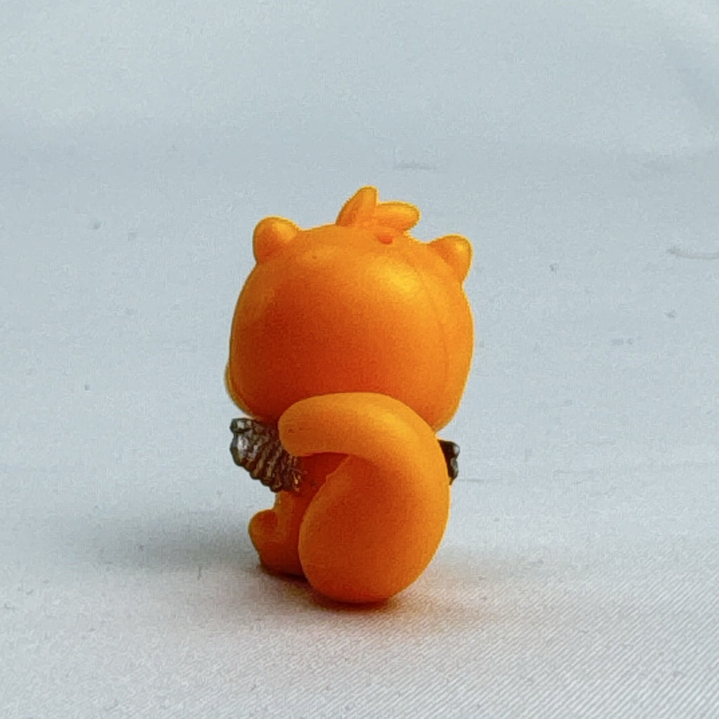Spin Master Hatchimals CollEGGtibles orange squirrel mini figure with silver glitter wings