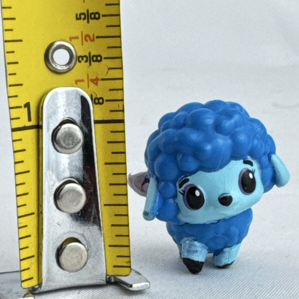 Spin Master Hatchimals CollEGGtibles blue Lambdle sheep mini figure with purple wings